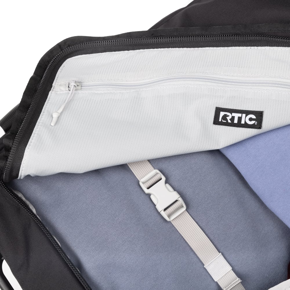 Road Trip Rolling Duffle Bag Black - Image 9