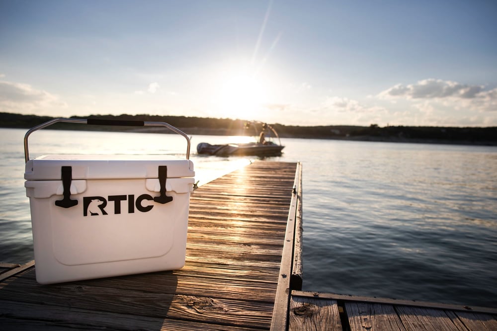 20 QT Ultra-Tough Cooler Tan - Image 8